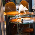 Tavolino da caffè alto moderno con piano in vetro e legno Bigo 1 Viadurini