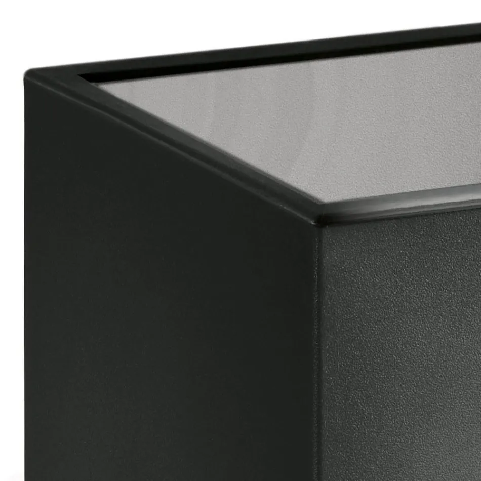 Tavolino da Giardino Quadrato in Polietilene Colorato Made in Italy - Noemi Viadurini