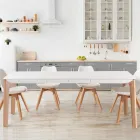 Tavolo Allungabile a 180 cm con Gambe in Legno Massello Tinte Rovere - Rutenio Viadurini