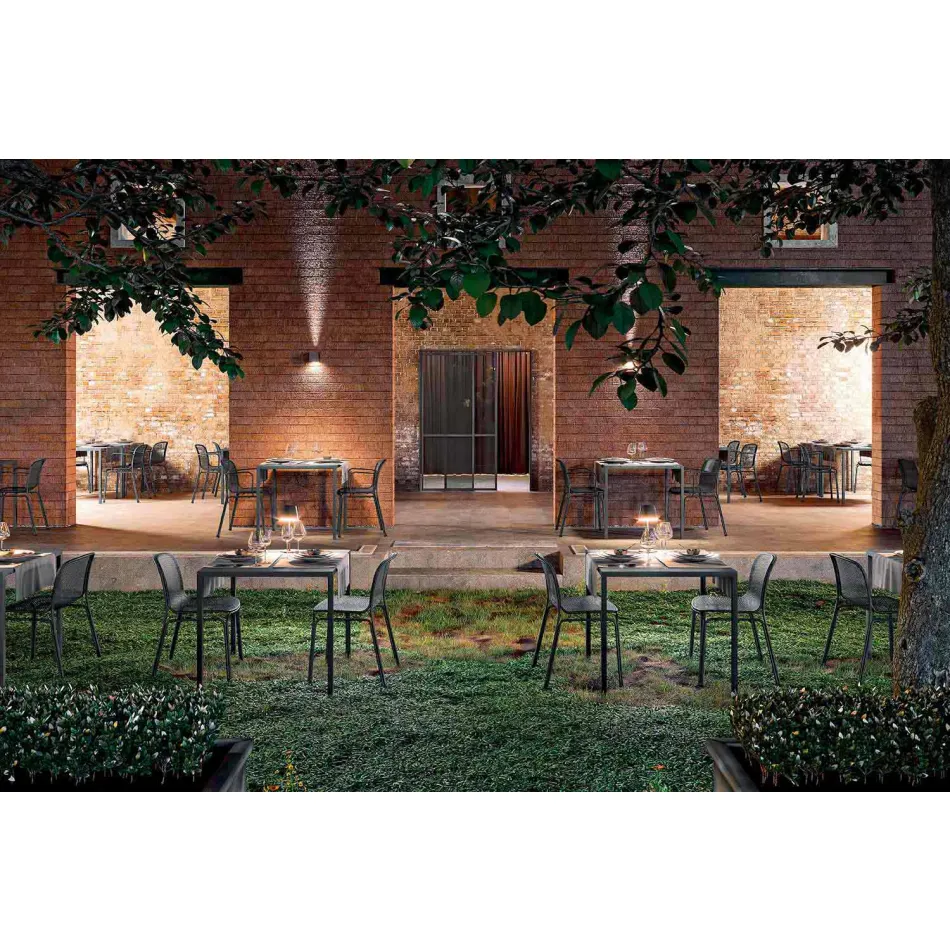 Tavolo da Esterno Quadrato in Lamiera Made in Italy - Benedict Viadurini