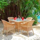 Tavolo da pranzo di design in polietilene intrecciato a mano Chad Viadurini