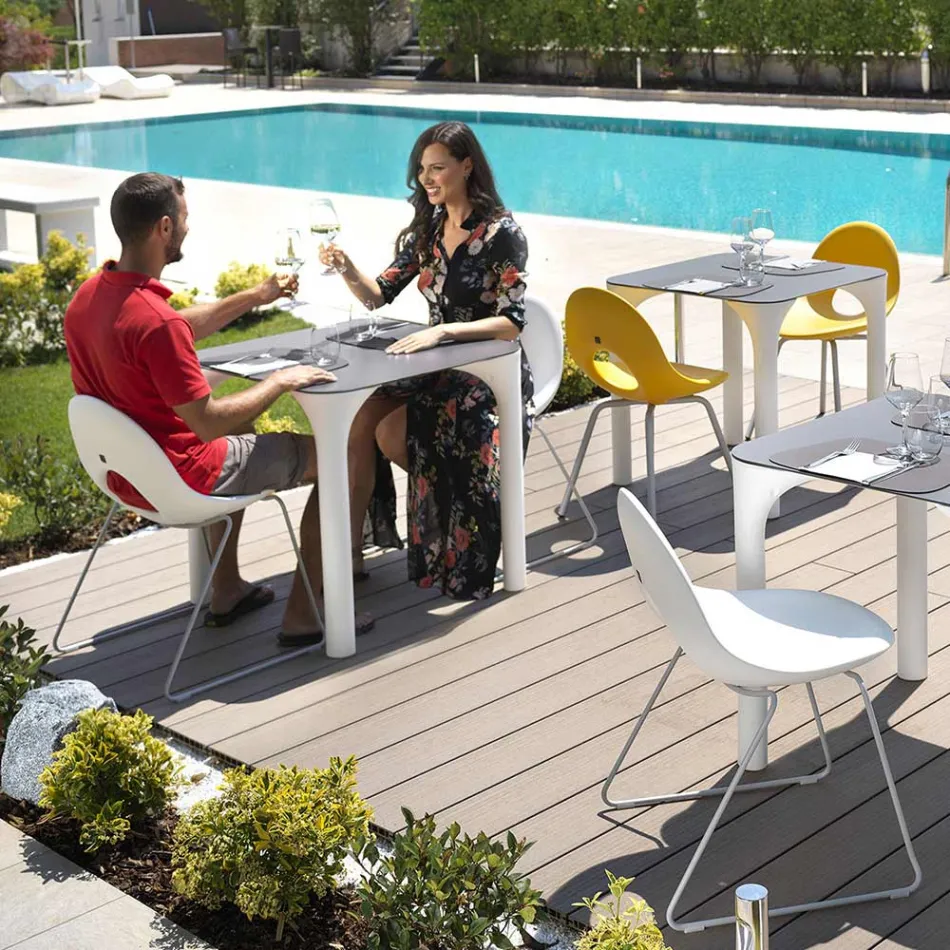 Tavolo da Pranzo in Hpl con Gambe in Polietilene Made in Italy - Glen Viadurini