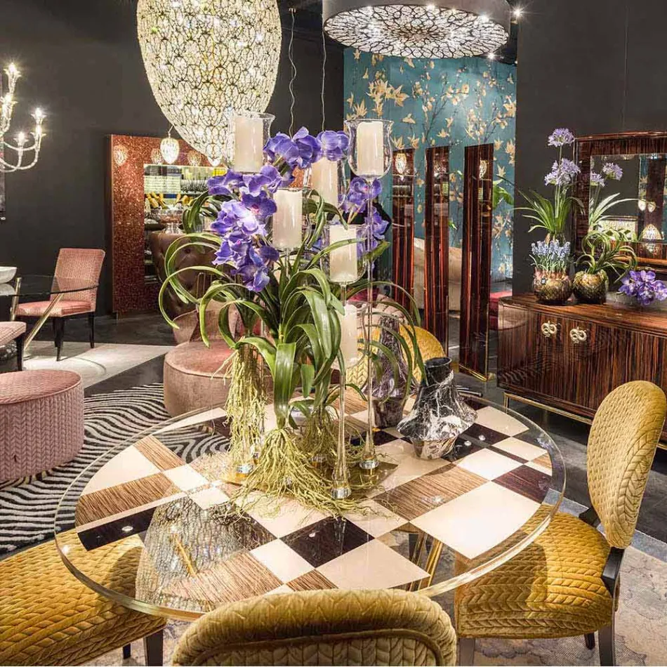 Tavolo rotondo modeno con piano in vetro e intarsi di legno Ozzy Viadurini