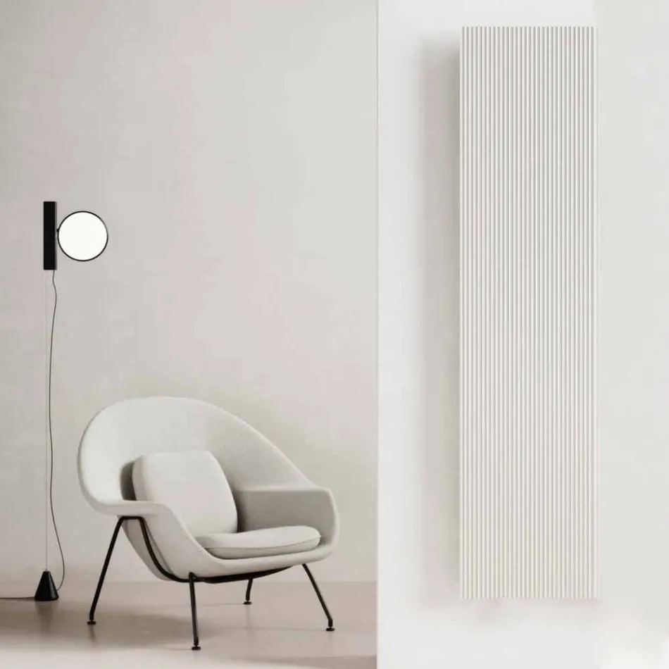 Termoarredo Design Verticale Elettrico a Parete in Acciaio a 900 W - 1000Righe Viadurini