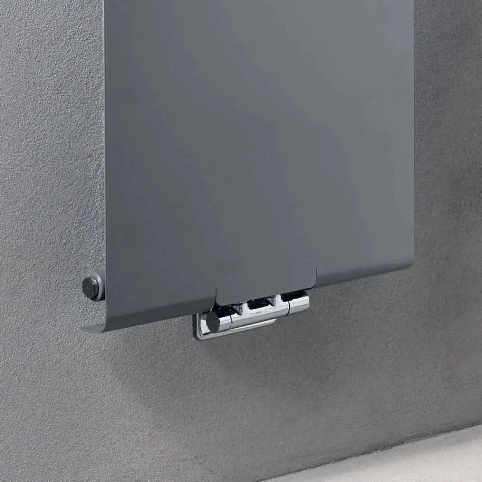 Termoarredo Portasciugamani Design Verticale Idraulico fino 719 watt - Rebel Viadurini