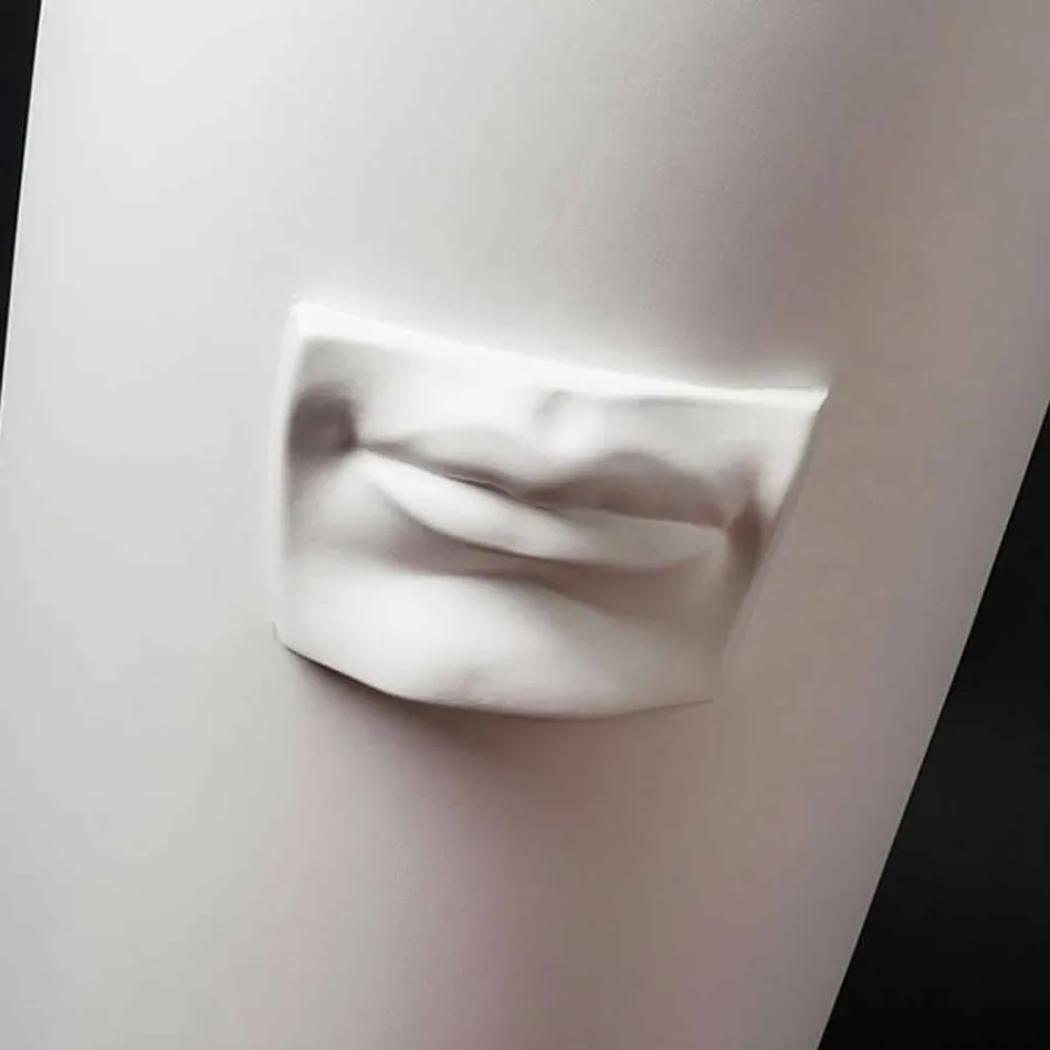 Vaso Alto in Ceramica Bianca Lavorata a Mano con Decoro Made in Italy - Capuano Viadurini