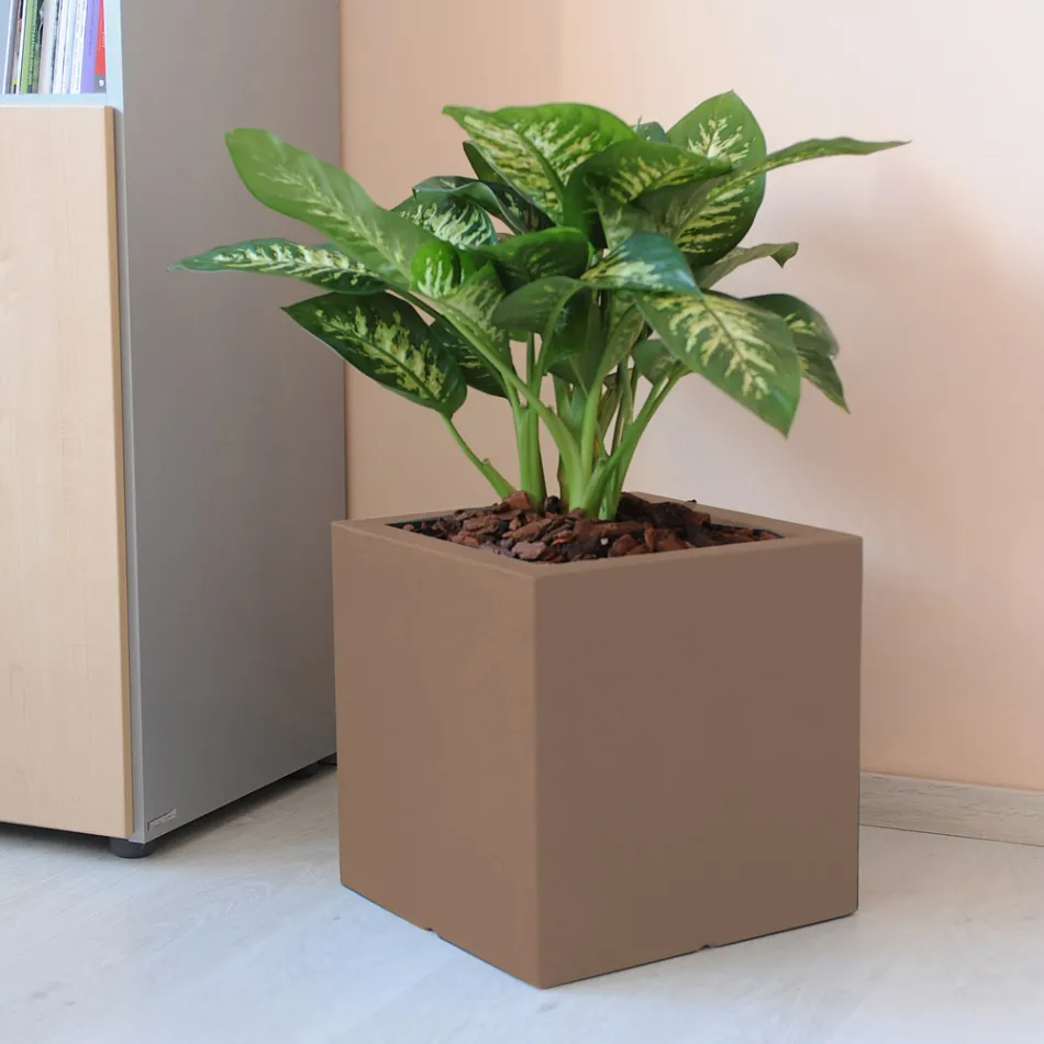 Vaso o Divisorio Colorato per Esterni 3 Dimensioni Made in Italy - Plants Viadurini