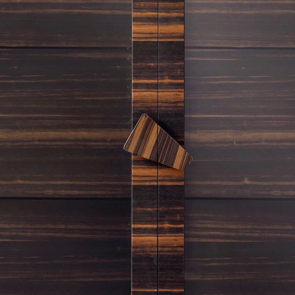 Vetrina legno massello 2 ante Grilli Zarafa fatta in Italia di design Viadurini